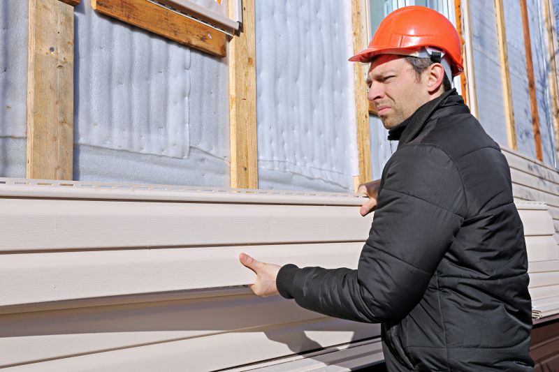 Vinyl Siding Repair - Expert Work - Image 1